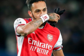 开云中国-阿森纳连败谁之过主帅下课传闻(福星连败奖励一览表)