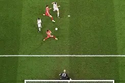 开云体育app-塞尔维亚女足门将连续扑出射门，力保大局！(俄罗斯塞尔维亚女足)