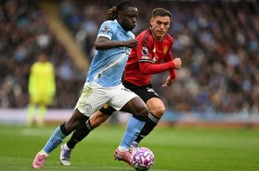 开云体育娱乐app-马德里竞技球员被罚下场，球队陷入人员不足危机()