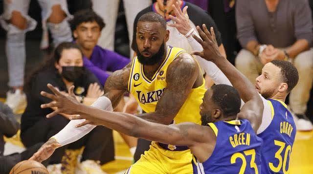 kaiyun app-关于场上大战硝烟弥漫，球员实力碰撞的信息  第1张