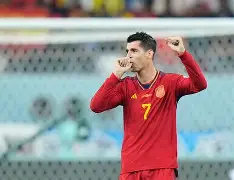 开云体育下载-关于西班牙球队一举击败对手，晋级下一轮的信息  第2张