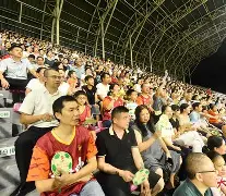 开云体育入口-巴黎劲旅不负众望，欧洲豪门前路漫漫(不负众望免费铃声下载)  第1张