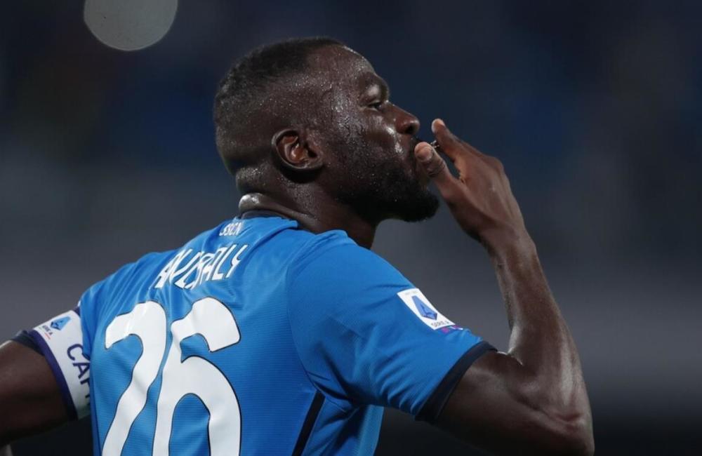 开云体育下载-黄金十分钟狂轰炸，球队瞬间扭转比赛局势()  第1张