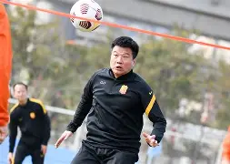 开云体育娱乐app-武汉卓尔主场-击败重庆斯威，喜迎胜利()  第2张