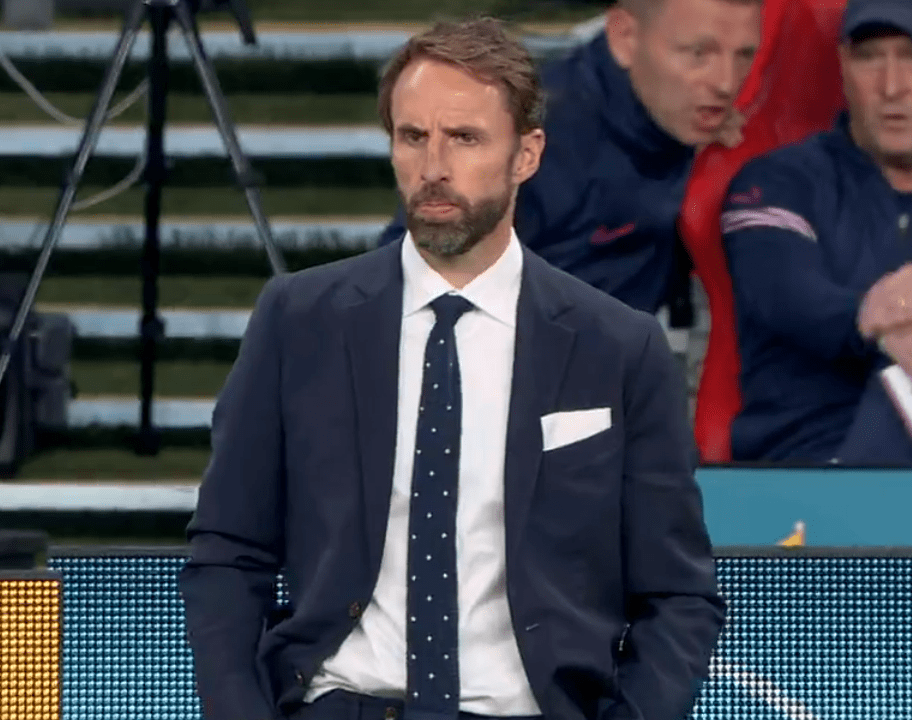 开云sports-法国主帅赞许中场表现，队员信心高涨！()  第1张