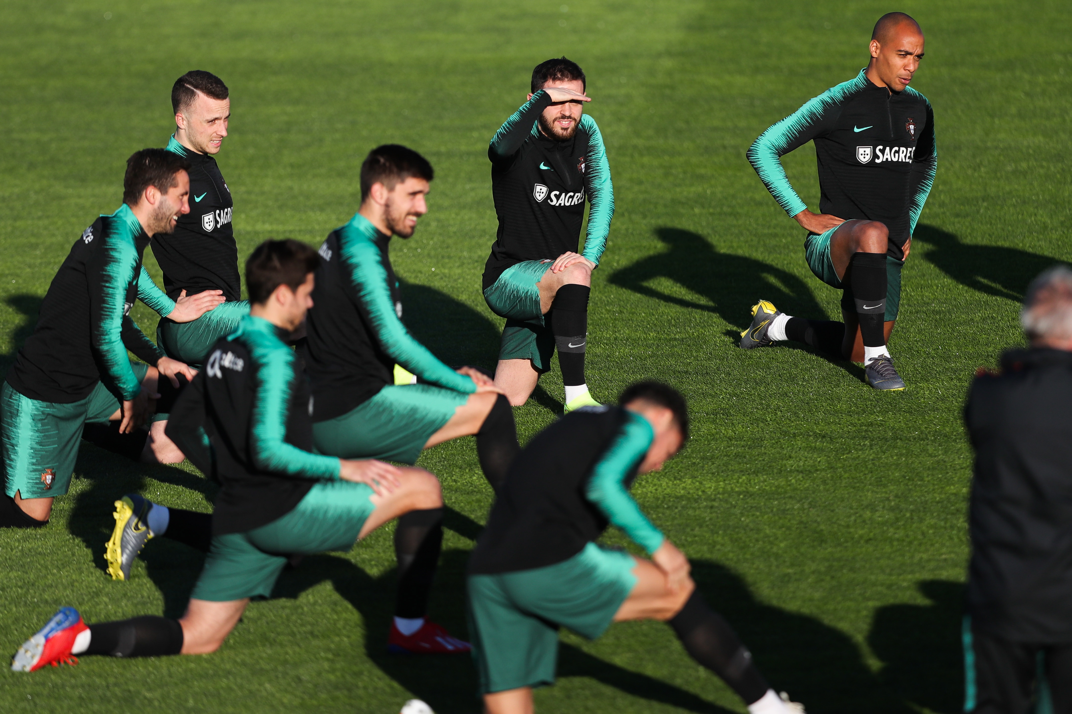 开云中国-足球比赛欧洲预选赛赛程紧凑，强队备战决胜阶段()  第1张