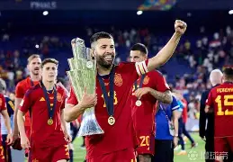 开云体育官网-欧洲篮球传奇再现：西班牙巨星回归母队谱写新篇章()  第2张