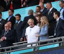 开云手机入口-斯洛伐克勇夺胜利，成功晋级欧洲杯半决赛()  第2张