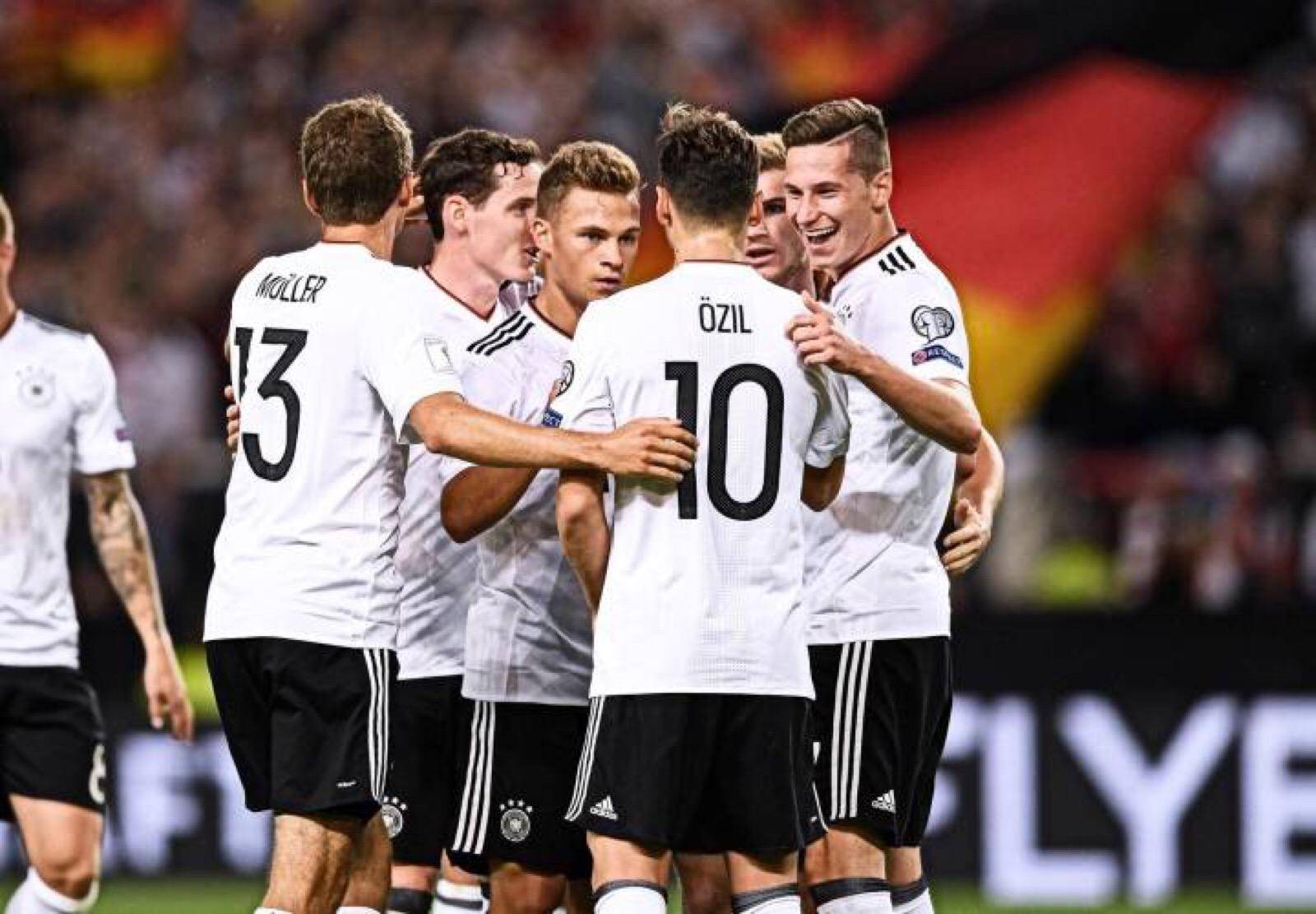 kaiyun app-丹麦队小胜，晋级欧洲杯实现基本盘()  第1张