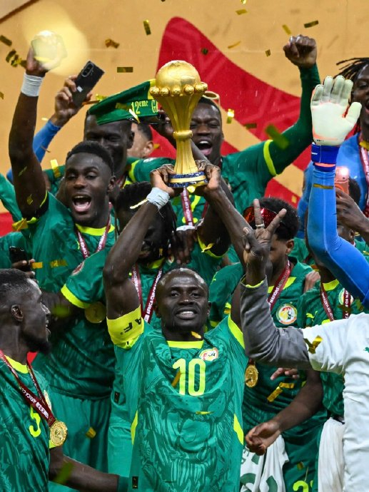 开云官方在线-非洲球员在擂台上大放异彩，引领球队冲向胜利()  第1张